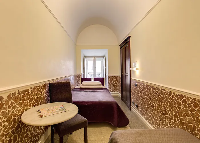 לינה וארוחת בוקר Matisse Royal 4*
