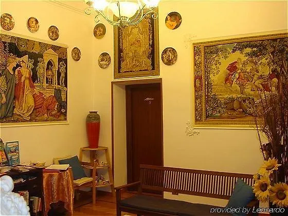 לינה וארוחת בוקר Matisse Royal 4*